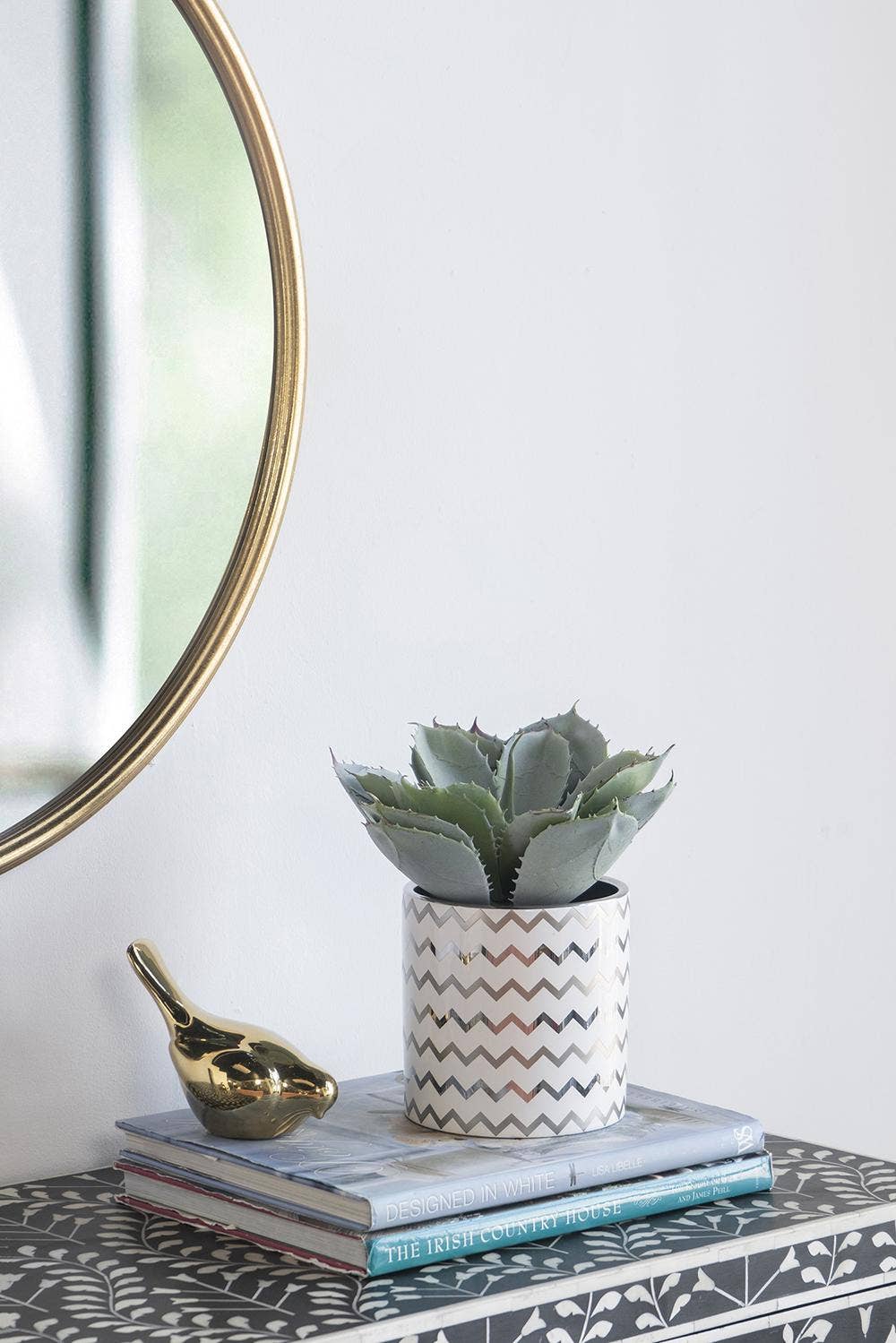 Planter White and Silver Zig Zag Pattern